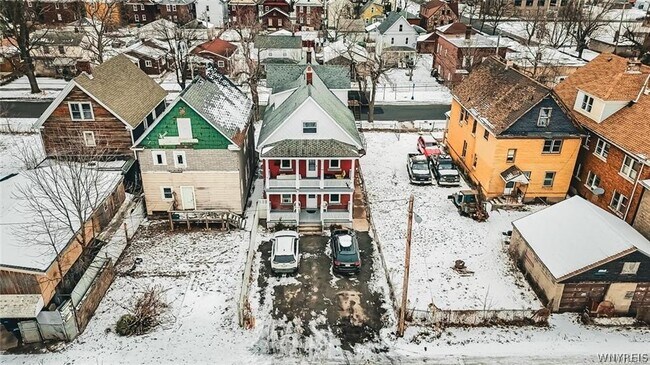1953 Falls St in Niagara Falls, NY - Building Photo - Building Photo