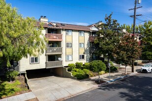 Gatehouse Square Condominium Homes in Hayward, CA - Building Photo