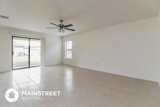 2136 Peyto Wy in Lakeland, FL - Building Photo - Building Photo