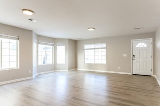 5026 Perth Ct in Denver, CO - Building Photo - Building Photo