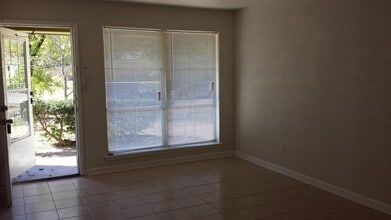 4864 Harper Dr in Mesquite, TX - Building Photo - Building Photo