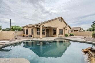 4077 E Claxton Ave in Gilbert, AZ - Building Photo - Building Photo