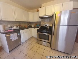 42 Jay St in Cambridge, MA - Building Photo