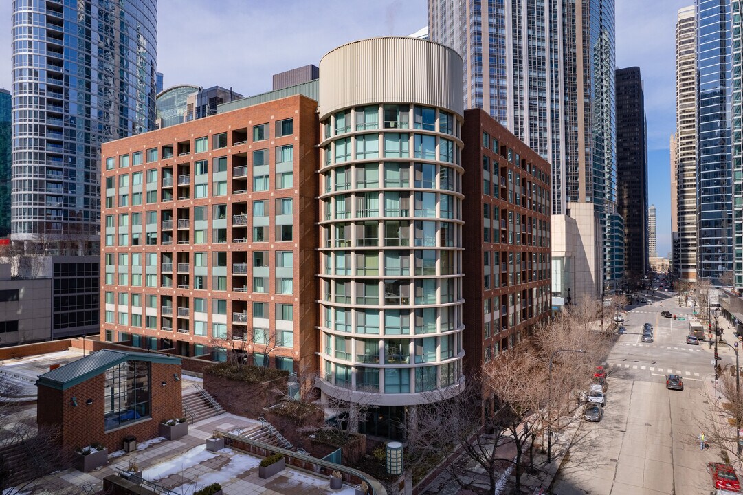 CityView Condominiums in Chicago, IL - Foto de edificio