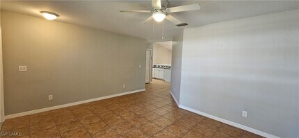 4524 Santa Barbara Blvd in Cape Coral, FL - Building Photo - Building Photo