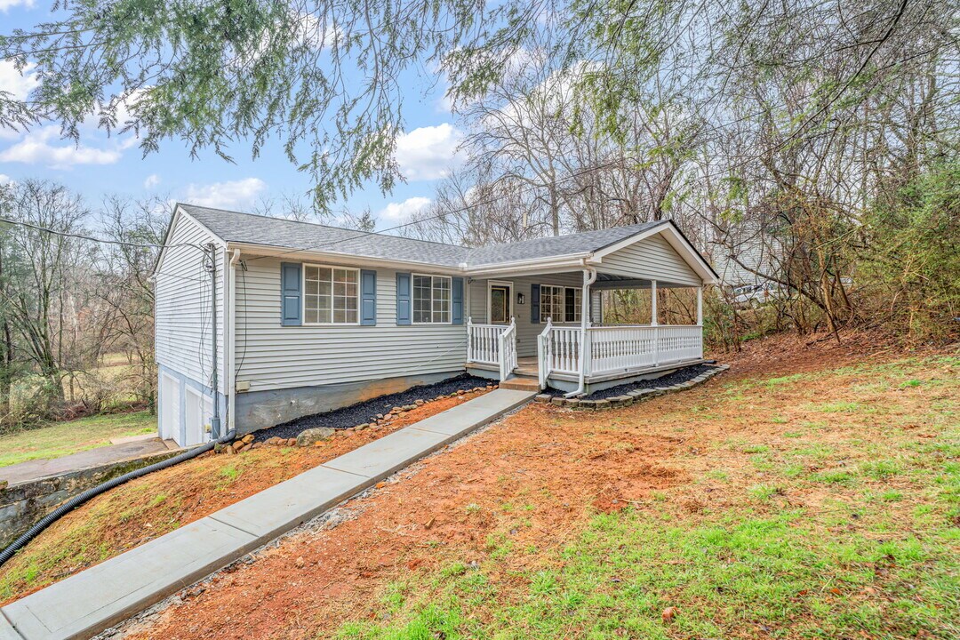 3828 Melissa Ln in Maryville, TN - Building Photo