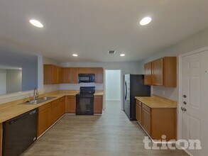 10300 Animas Ct in Fort Worth, TX - Foto de edificio - Building Photo