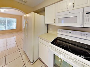 13235 Prestwick Dr in Riverview, FL - Building Photo - Building Photo