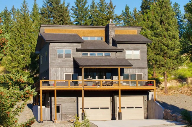 202 Nelson Dr in Rexford, MT - Building Photo - Building Photo