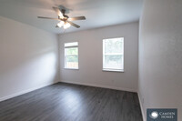 3608 Hawker Way in Dallas, TX - Building Photo - Building Photo