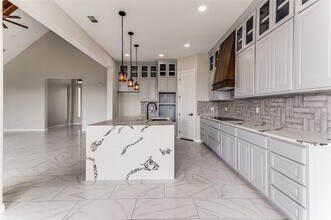 980 E Pecan Tree Rd in Waxahachie, TX - Building Photo - Building Photo