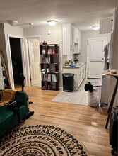 1631 Pearlott St, Unit C in Charleston, SC - Foto de edificio - Building Photo