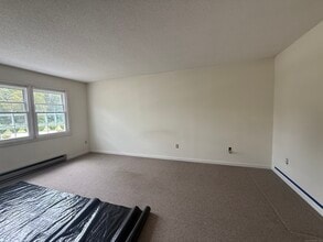 18 Ballou St in Putnam, CT - Building Photo - Building Photo