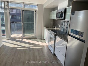 705-4k Spadina Ave. in Toronto, ON - Building Photo - Building Photo