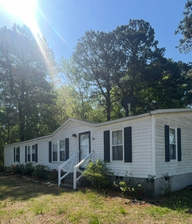 property at 880 Kellogg Fork Rd
