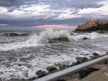 property at 35 Oceanside Dr