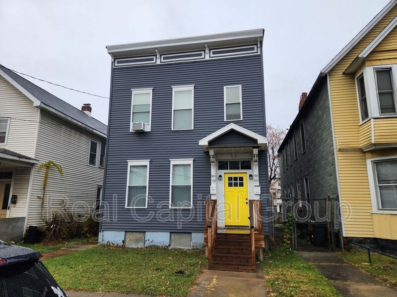 1527-1529 Foster Ave in Schenectady, NY - Building Photo