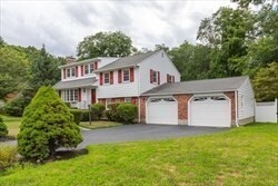 18 Spring Valley Rd in Burlington, MA - Building Photo