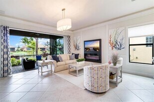 13441 Coronado Dr in Naples, FL - Building Photo