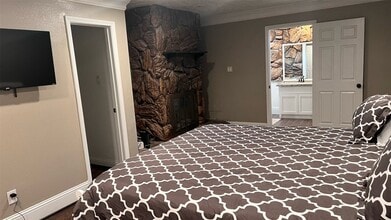 6335 Tall Willow Dr in Houston, TX - Building Photo - Building Photo