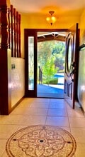 10000 Thacher Rd in Ojai, CA - Building Photo - Building Photo