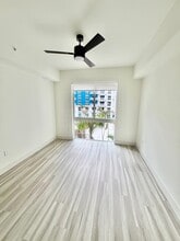 18631 NE 25th Pl, Unit 601 in Miami, FL - Building Photo - Building Photo