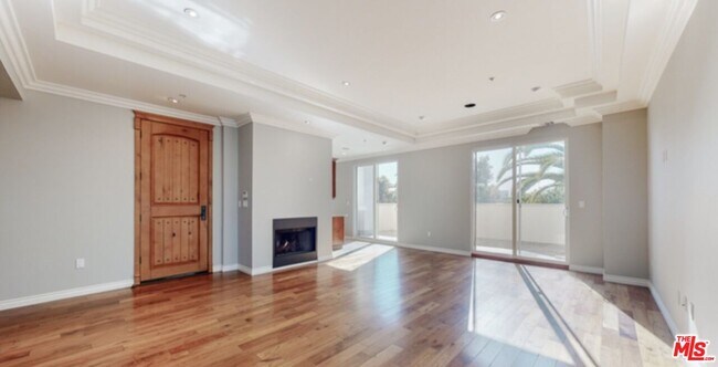 632 Kings Rd in Los Angeles, CA - Building Photo - Building Photo