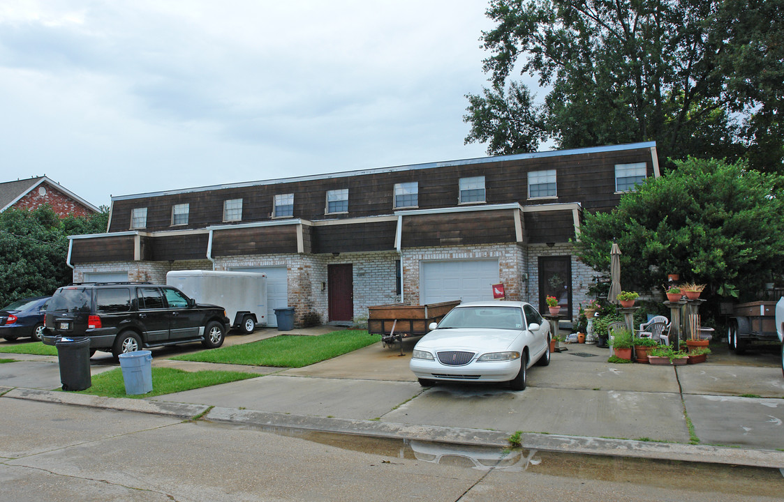 3711 Stefano St in Metairie, LA - Building Photo