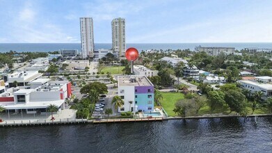105 S Riverside Dr in Pompano Beach, FL - Building Photo - Building Photo