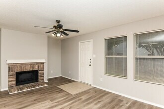 8776 Polo Dr in Fort Worth, TX - Building Photo - Building Photo