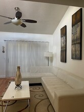 5150 S Jones Blvd in Las Vegas, NV - Building Photo - Building Photo
