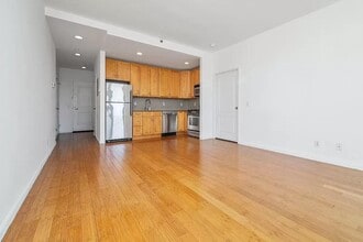 504 W 136th St in New York, NY - Building Photo - Building Photo