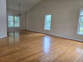 2200 Sarah Woods Ct in Vienna, VA - Building Photo - Building Photo