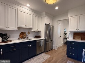 810 E Elm St in Conshohocken, PA - Building Photo - Building Photo