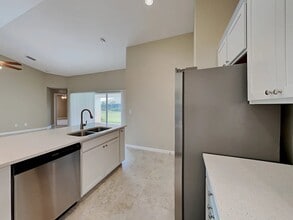 311 Tandil St in Punta Gorda, FL - Foto de edificio - Building Photo