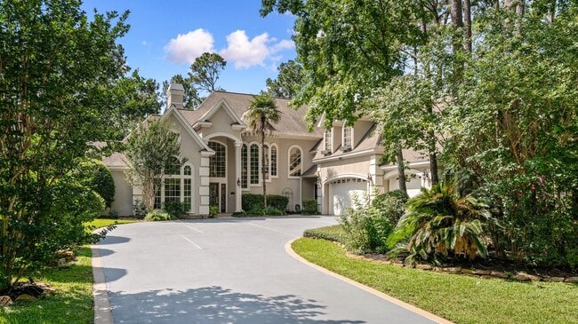 property at 162 N Taylor Point Dr