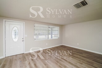 6235 Maplewood Dr in New Port Richey, FL - Building Photo - Building Photo