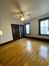 64 Hamilton St, Unit 2nd Floor in Worcester, MA - Building Photo - Building Photo