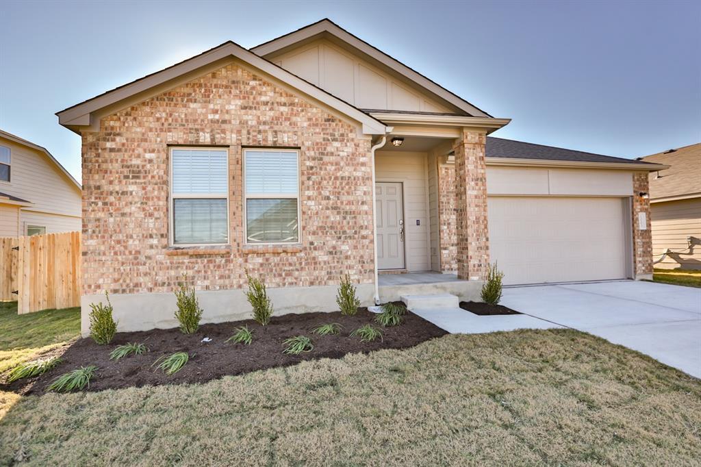 1003 Honey Locust Wy in Hutto, TX - Building Photo