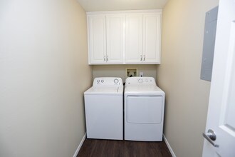 Terrace Hills Apartments in Sioux Falls, SD - Building Photo - Interior Photo