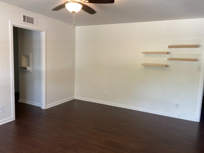 3921 Sabine Ave in Texarkana, TX - Building Photo - Building Photo