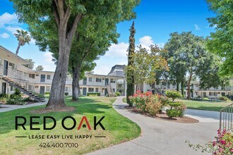 13325 Heacock St in Moreno Valley, CA - Foto de edificio - Building Photo
