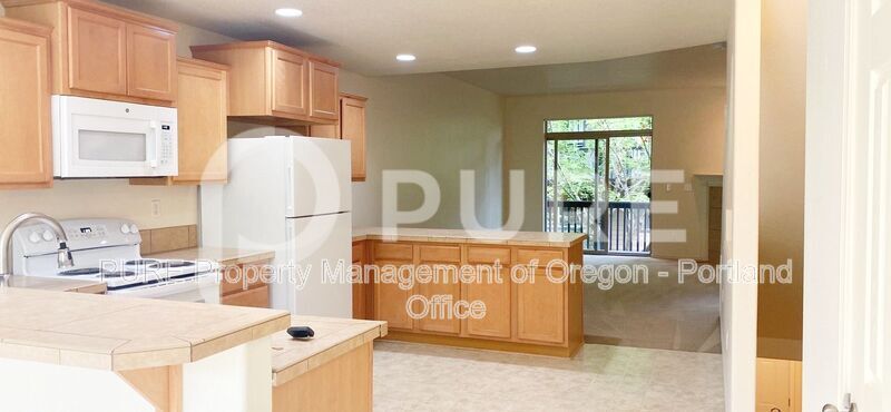 1572 SW 175th Ave in Beaverton, OR - Building Photo