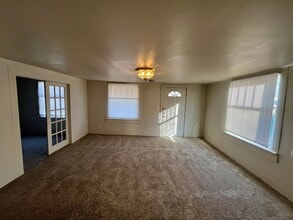 504 S Hickory St in Cuba, MO - Building Photo - Building Photo