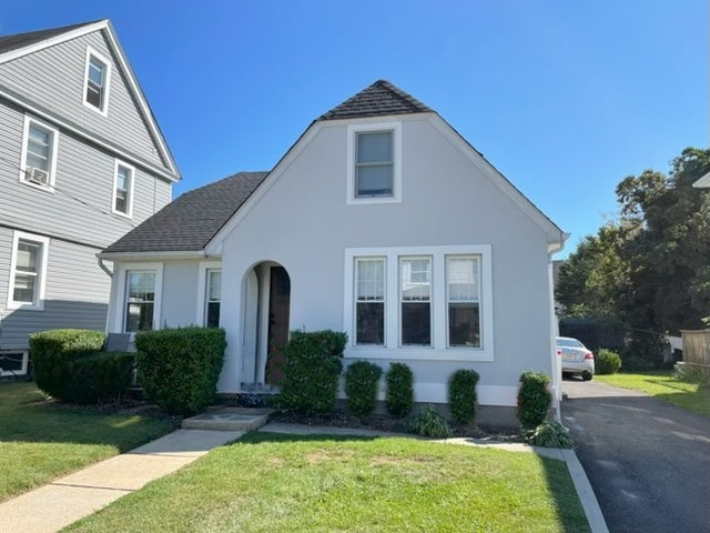 21 Waverly Pl