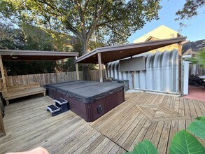 3911 Barnes St in Houston, TX - Building Photo - Building Photo