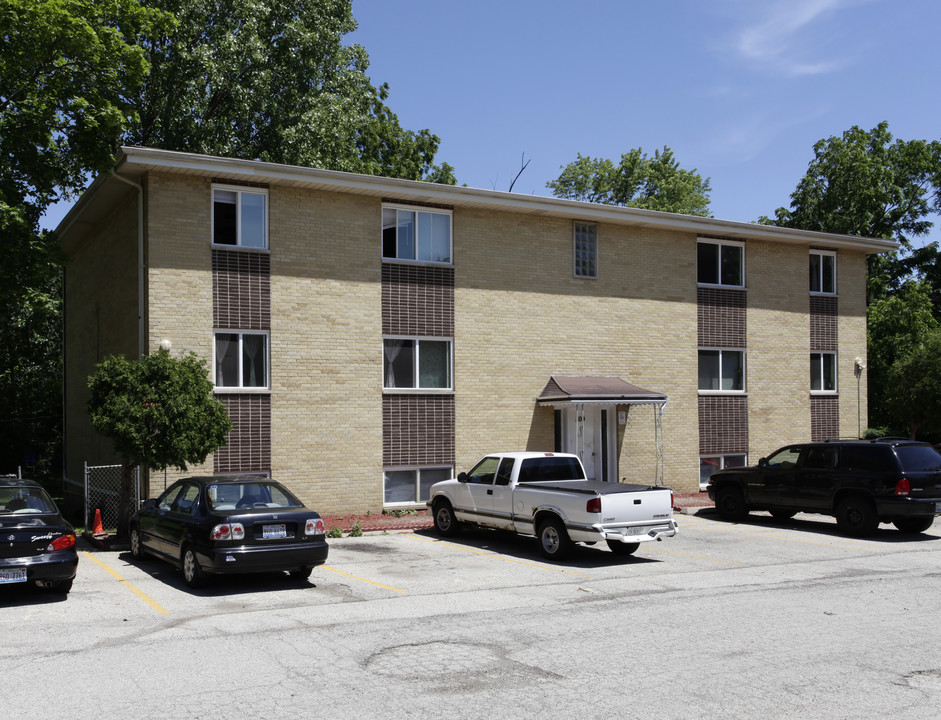 809 Walnut St in Mundelein, IL - Building Photo