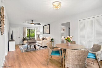 1275 7th Ave N in Naples, FL - Building Photo - Building Photo