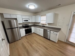 8619 Ashby Ct in Marshall, VA - Building Photo - Building Photo