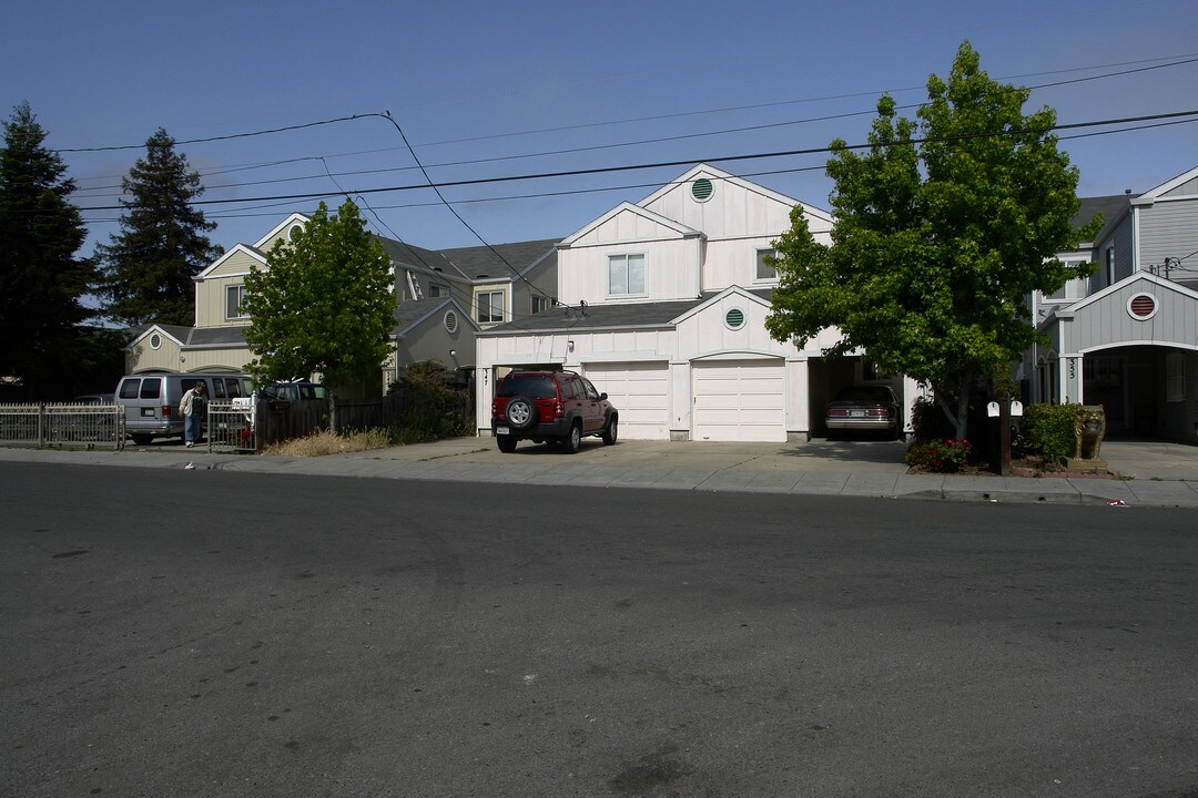 339-343 Pacific Ave in Redwood City, CA - Building Photo